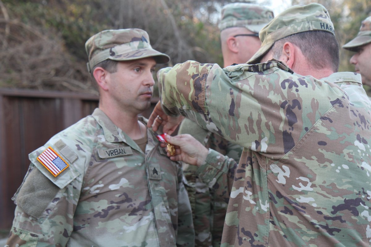 FLGuard's tweet photo. Four lives saved. It's why we do what we do. Florida First!

Soldiers with the Florida National Guard’s 1st Battalion, 265th Air Defense Artillery Regiment, received the Florida Distinguished Service Medal for rescuing a family of four from a vehicle rapidly filling with water during Hurricane Isaias response operations.
@USNationalGuard @ARNGDirector