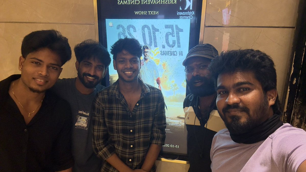 rajpriyan007's tweet photo. Thalaivar padam summa therikkithu 🔥🔥🔥😍😍😍😍❤️❤️theater la Orey vibe than❤️❤️❤️ https://t.co/RwJjAjXLBZ
