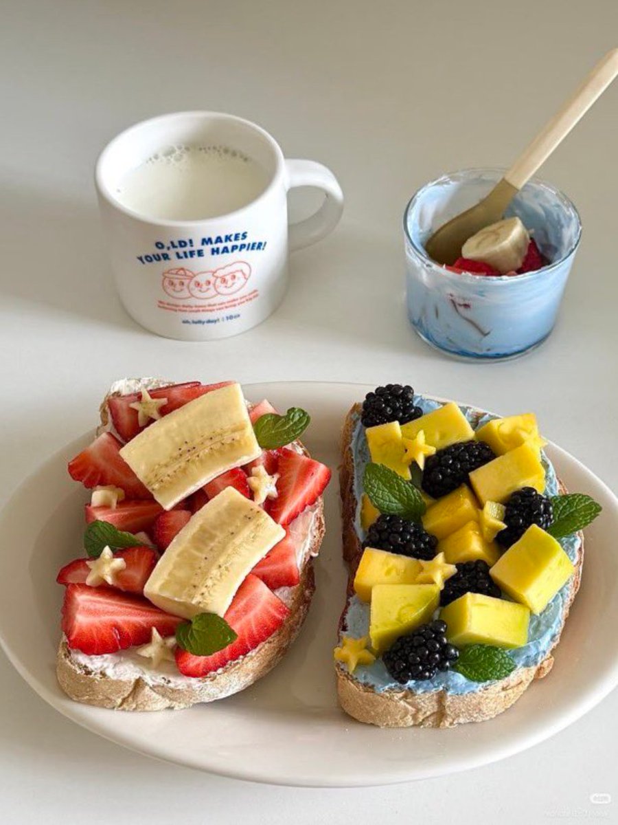 calmlivng's tweet photo. pretty whimsical breakfast https://t.co/E5PInm3YFl