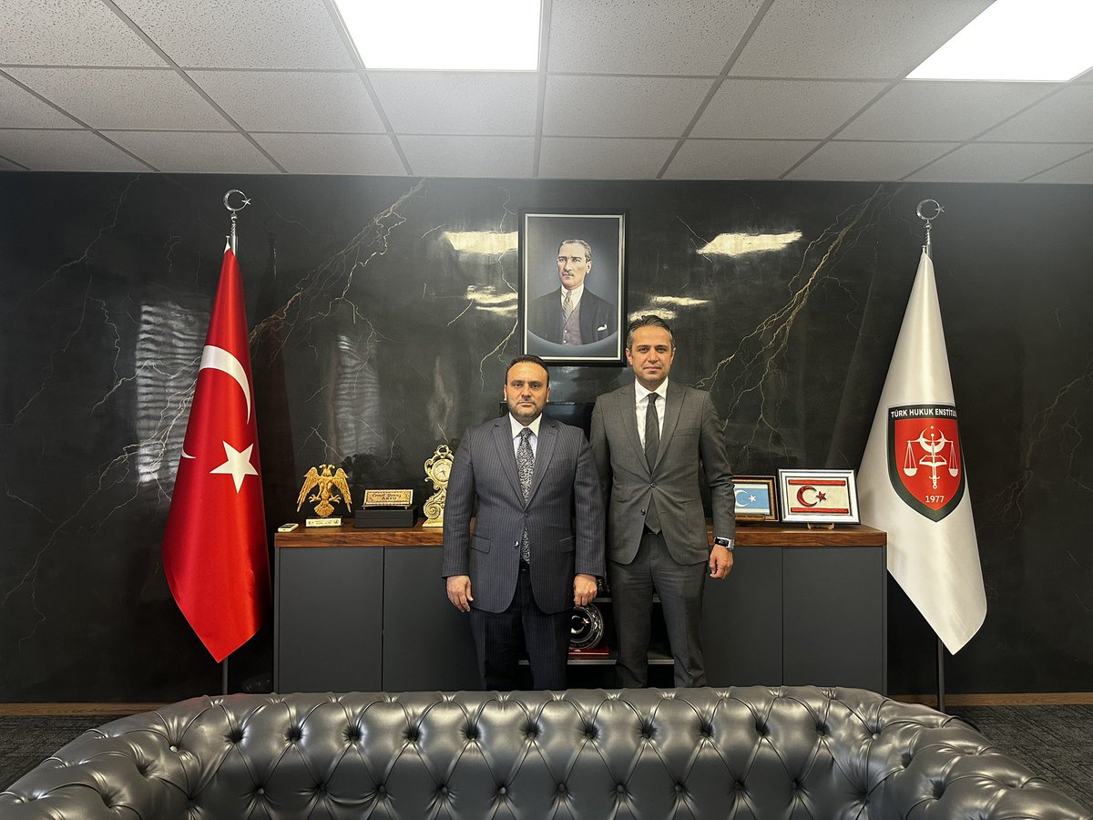 Mkucuncu's tweet photo. Türk Hukuk Enstitüsü Genel Merkezi’ni ziyaret ettik. 

Nazik kabulleri ve destekleri için Enstitü Genel Başkanı Av. Yavuz AKSU’ya teşekkür ederiz. https://t.co/4aGNQFR0OE