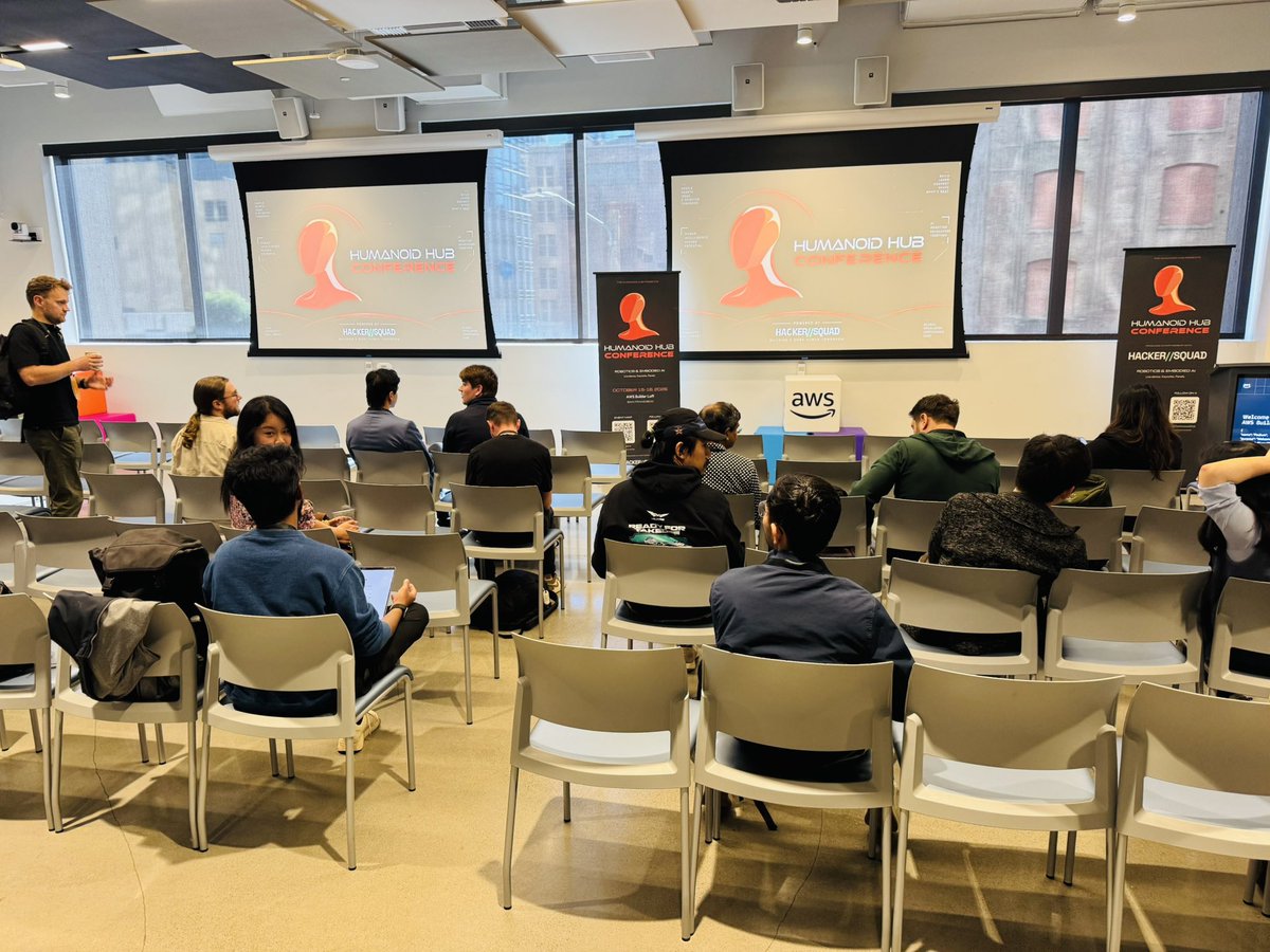 junfanzhu98's tweet photo. 🤖 @saturdayrobotic hits @TheHumanoidHub Conference in SF! 🚀

Representing Saturday Robotics among the humanoid robotics companies and builders pushing Physical AI into the real world.

Great running into @dev_and_ — @TheHumanoidHub ecosystem is moving FAST. 🔥

#SaturdayRobotics #HumanoidHub
#HumanoidRobots #PhysicalAI