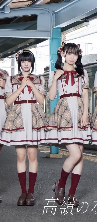 zero_momo0710's tweet photo. なんだかこのリリイベのツイートだけ
ももにゃとすうちゃん違うような🤔
んー🤔💭💭 https://t.co/bVfgfydk5A