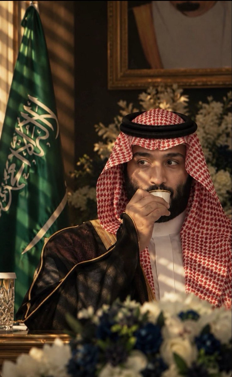 KSAforEver22's tweet photo. @Dr_alqarnee سمعاً وطاعة احتري بس اشارة من سمو سيدي ولي العهد الامير محمد بن سلمان امير المؤمنين والله لن يبقى منهم احد 🇸🇦🫡 https://t.co/NZEEpWwkCM