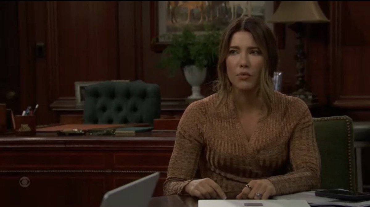hananazizi77's tweet photo. Jacqui is very beautiful, but she has an incredible glow-up. She is very natural

Could she still be pregnant?
#BoldandBeautiful https://t.co/ZkOeM1BINK