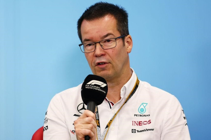 alpineclub_esp's tweet photo. 🚨Alpine presentó oficialmente a Mike Elliott como nuevo director técnico jefe en Enstone.

El ex de Mercedes llega para liderar el área técnica, y Flavio Briatore tiene grandes expectativas: "Estoy seguro de que con Mike llevaremos al equipo a un nivel diferente."

Elliott supervisará todas las áreas técnicas y de ingeniería, situándose por encima de David Sanchez.