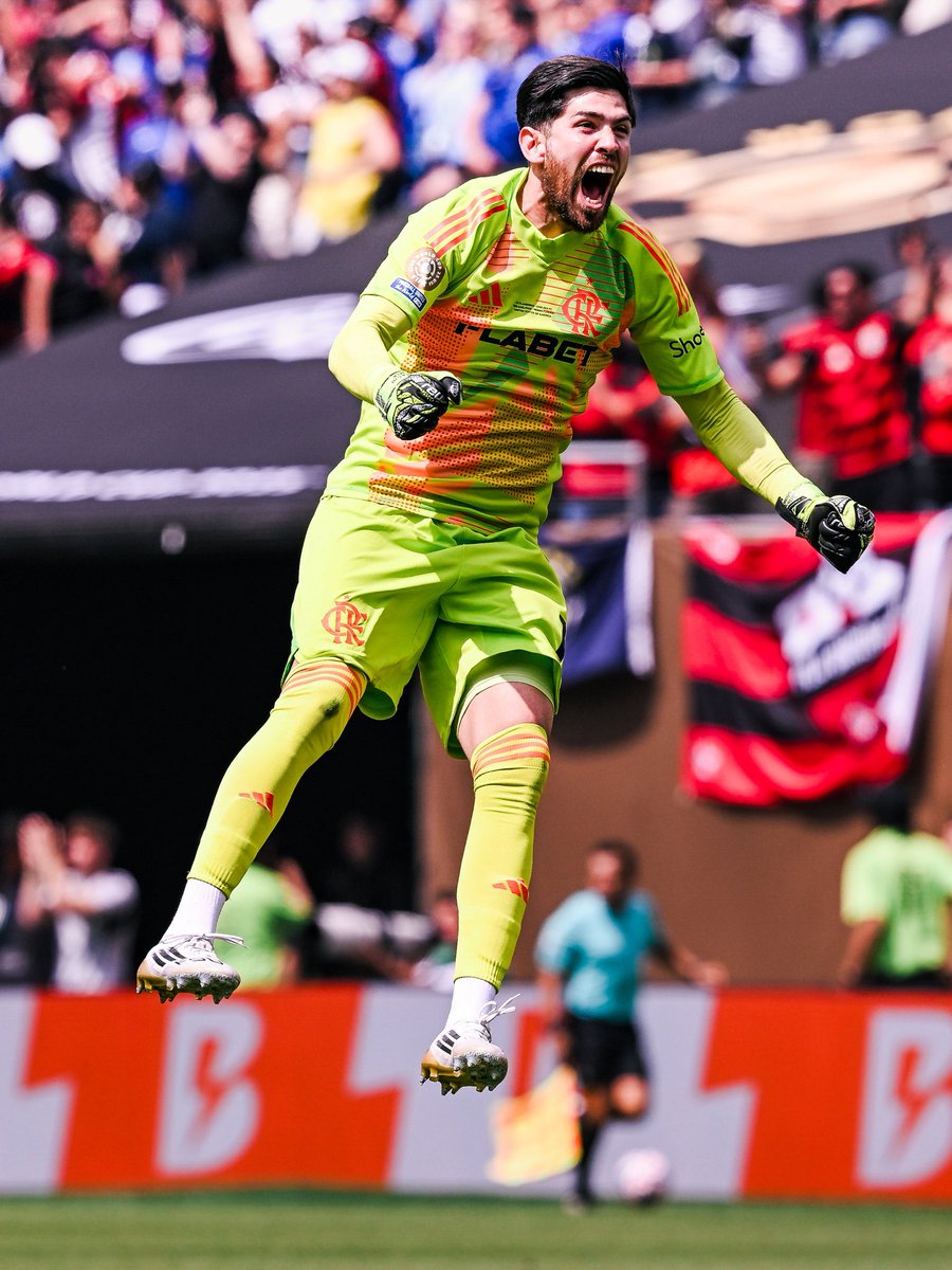 FIFACF's tweet photo. Flamengo 3-1 Chelsea. Unforgettable. https://t.co/9tAfkn2bTW