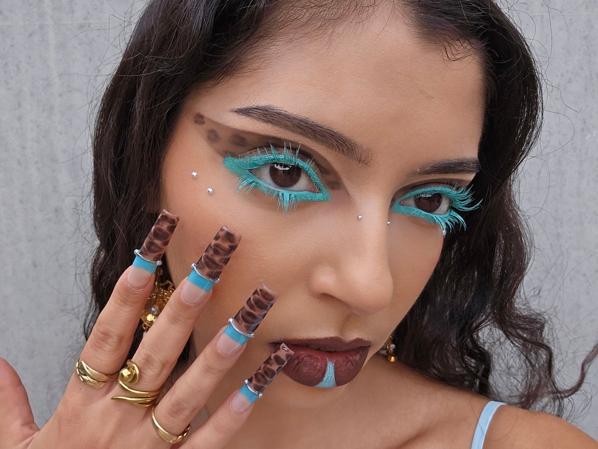 fairymuseee's tweet photo. was matching my nails https://t.co/qlZFlFvllV