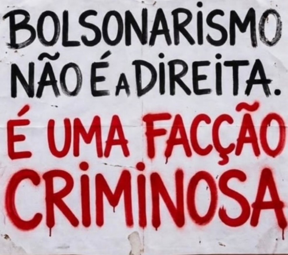 Jacyteixeira's tweet photo. #NinguémCalaAUNE https://t.co/HWahzDnSWX