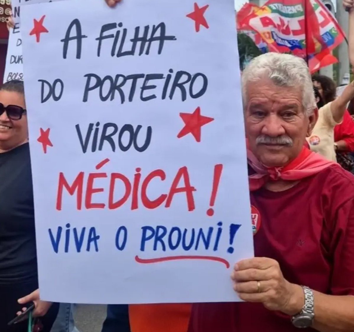 buarqueana13's tweet photo. @jairmearrependi meu presidente LULA https://t.co/a85Krkea5G
