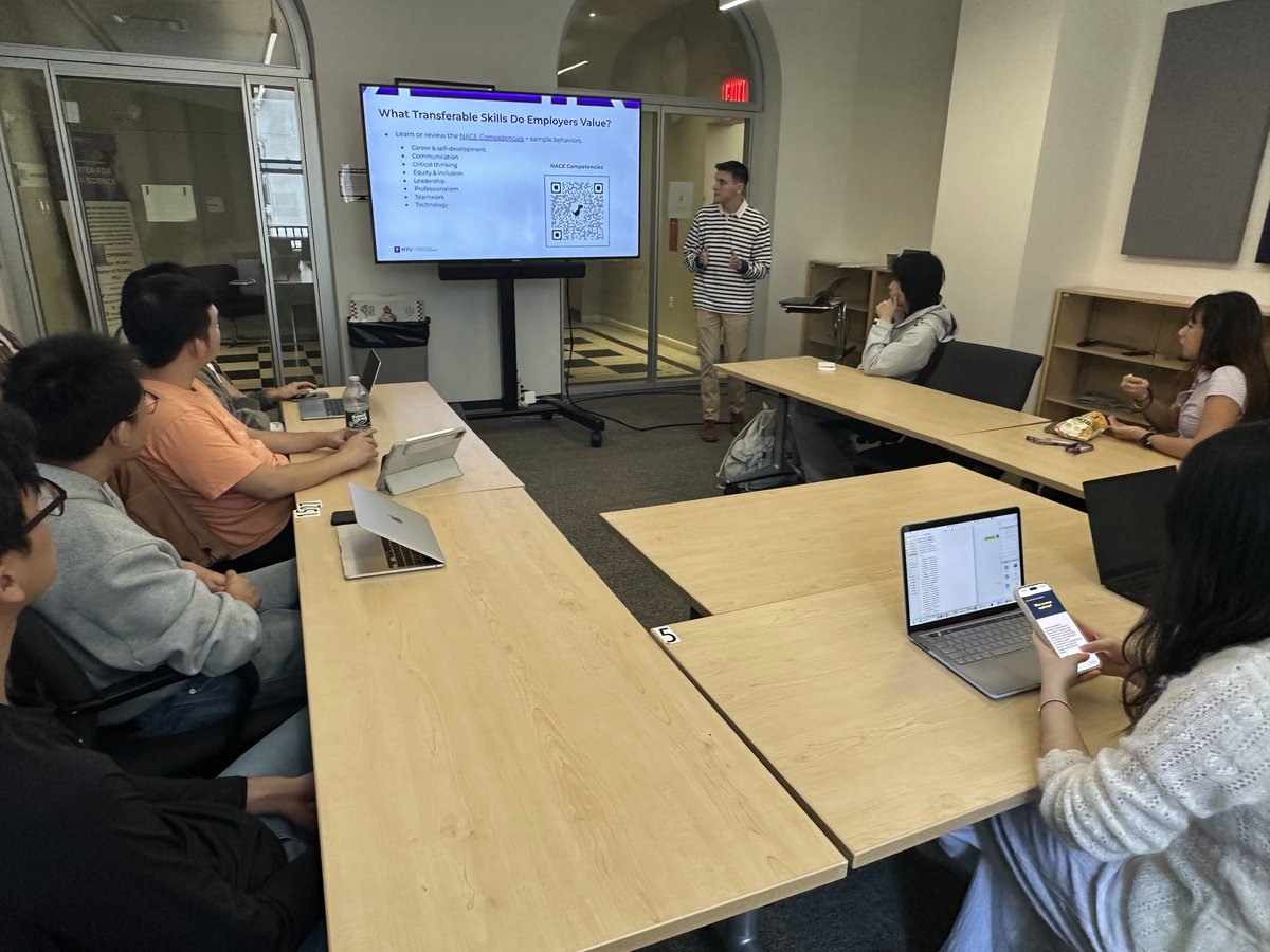 NYUDataScience's tweet photo. CDS undergraduates recently joined Jason Walls, Assistant Director of Undergraduate Career Development at the NYU Wasserman Center for Career Development for a Job Search Workshop on finding internships and full-time roles, planning applications, and using NYU’s career resources. https://t.co/wB9MCFZV8F
