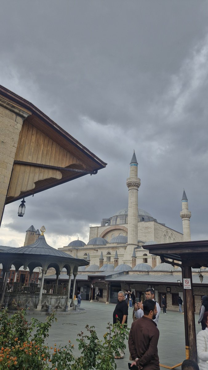 serapoznn's tweet photo. Kısa bi Mevlana ziyareti... https://t.co/UXKttmfEpj