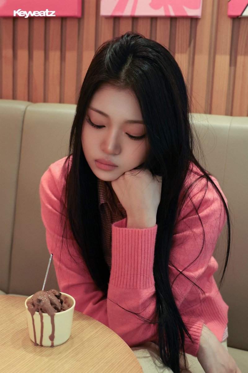 keyveatzitalia's tweet photo. π HAPPY BIRTHDAY, YESEUL! π
#Keyveatz #ν€λΉμΈ
#KANGYESEUL #κ°μμ¬
#HAPPYYESEULDAY https://t.co/PRFDxIDoRd
