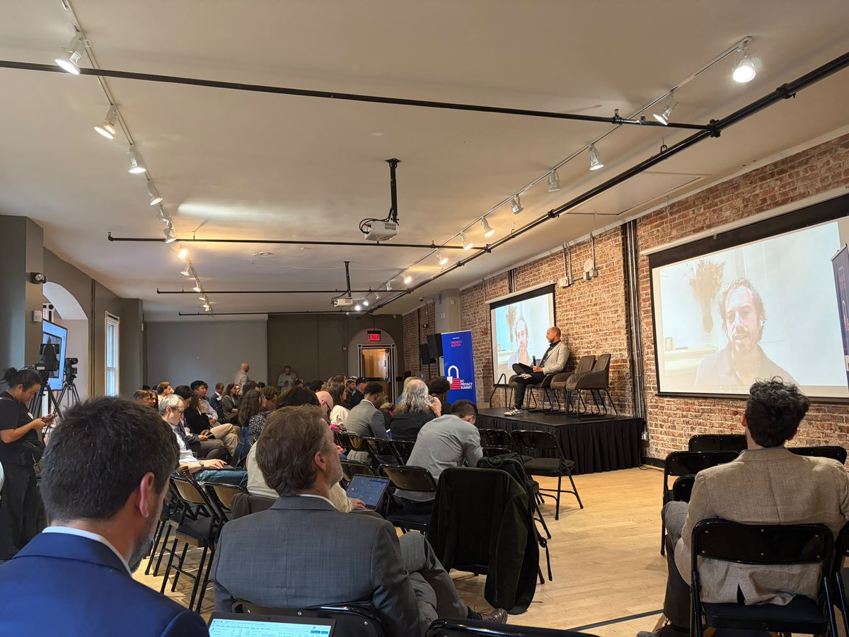 projectglitch_'s tweet photo. How do we protect human freedom in an age of AI authoritarianism? @ErikVoorhees (@AskVenice) in conversation with @Reillymj! #DCprivacysummit https://t.co/GlmRSVIi84