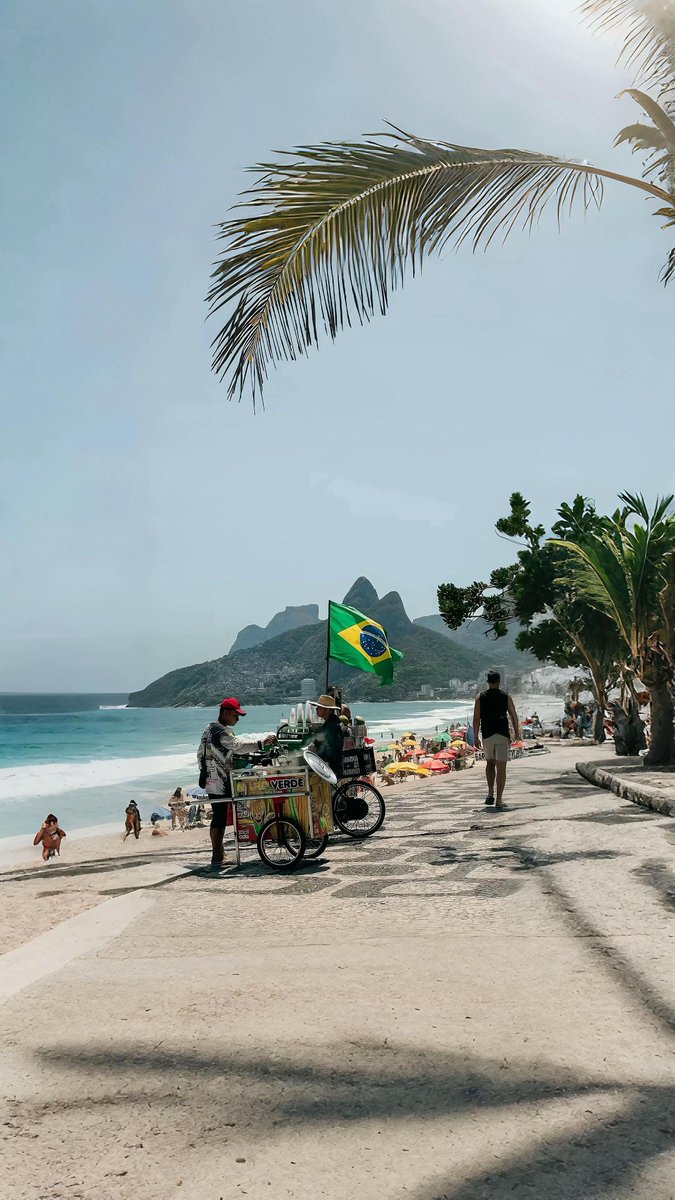 viewsoff's tweet photo. Rie de Janeiro, Brazil 🇧🇷 https://t.co/oZ1s9YaEQN