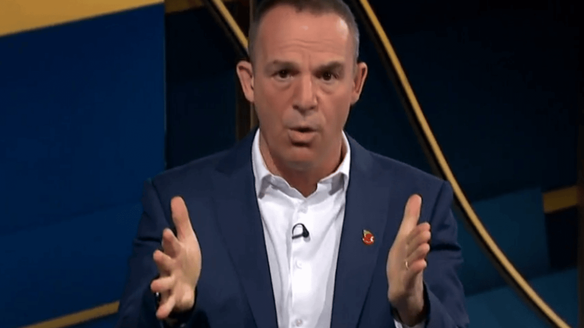 ladbible's tweet photo. Martin Lewis urges 'act now' over catastrophic energy price prediction for start of 2027 https://t.co/3VLoxmIJQh https://t.co/cNKsfa2XTF