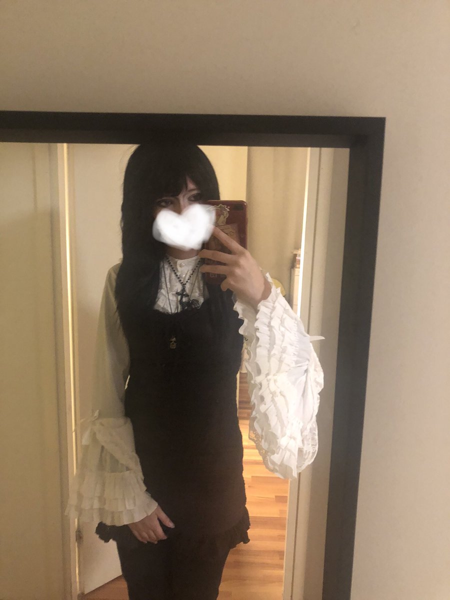 wonxionie's tweet photo. early halloween costume ! i’m going to a party tomorow 🥹🥹 https://t.co/bcrrl4pLdg