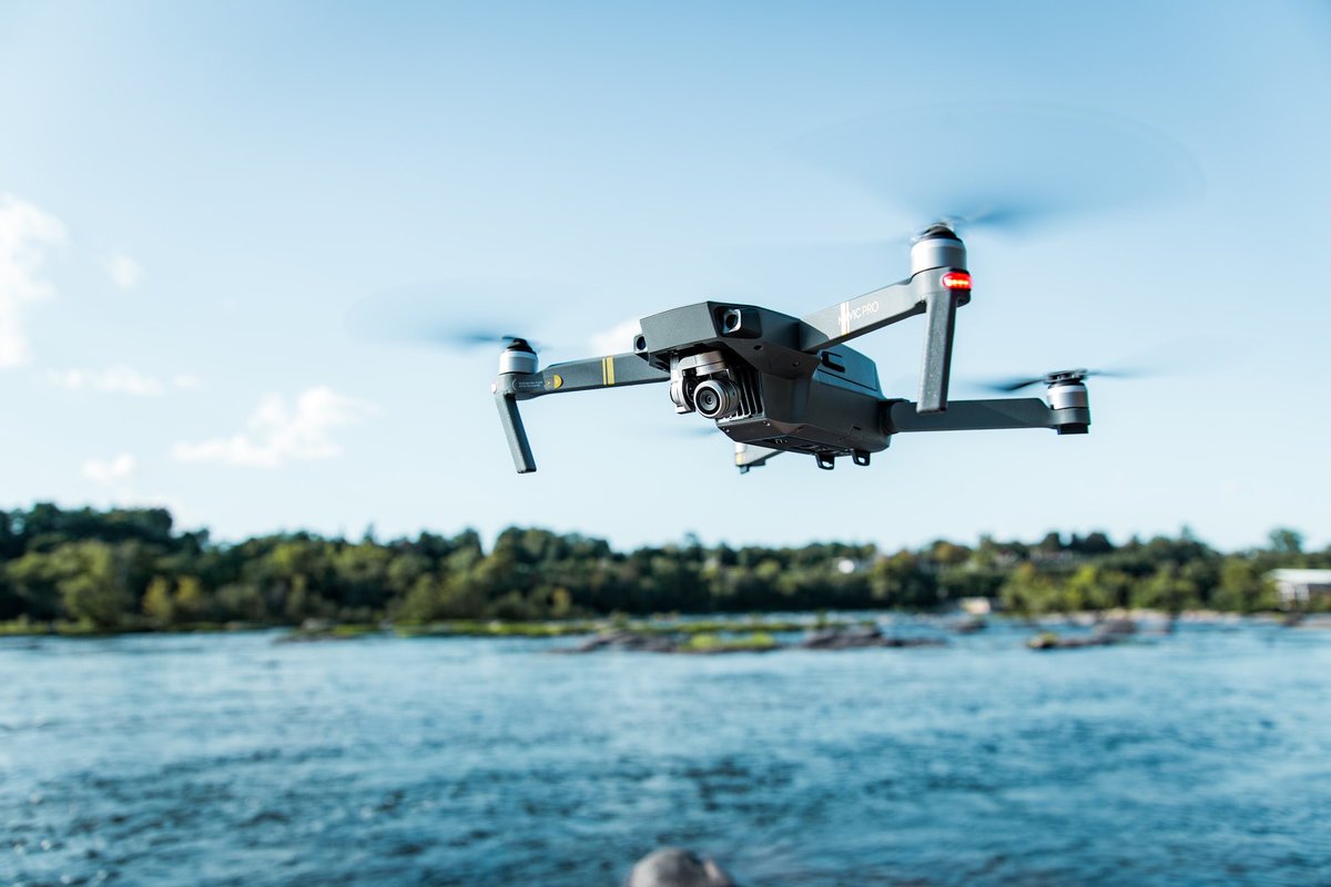 Saceci's tweet photo. ATENCIÓN ⚠️
Todos los mexicanos que tengan drones, necesitamos de su ayuda para grabar a las personas y empresas que están contaminando el agua. 💧 ‼️

Se necesita la unidad de todos  🇲🇽👊🏼 https://t.co/IoLwKchC2o
