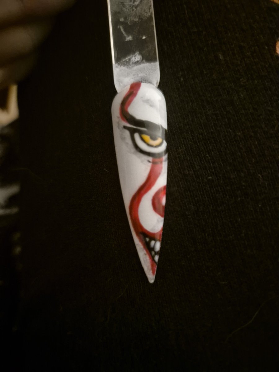 Lilstxrbby_'s tweet photo. Guys guyssss. Look at my halloween nail i did tonight in my course. https://t.co/4FnYTQPcTw