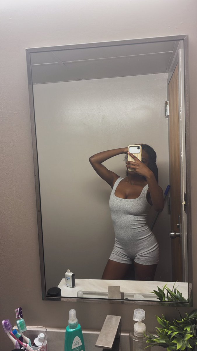 amelovesbojack's tweet photo. 🪽 #cutie https://t.co/w2a72CvYVg