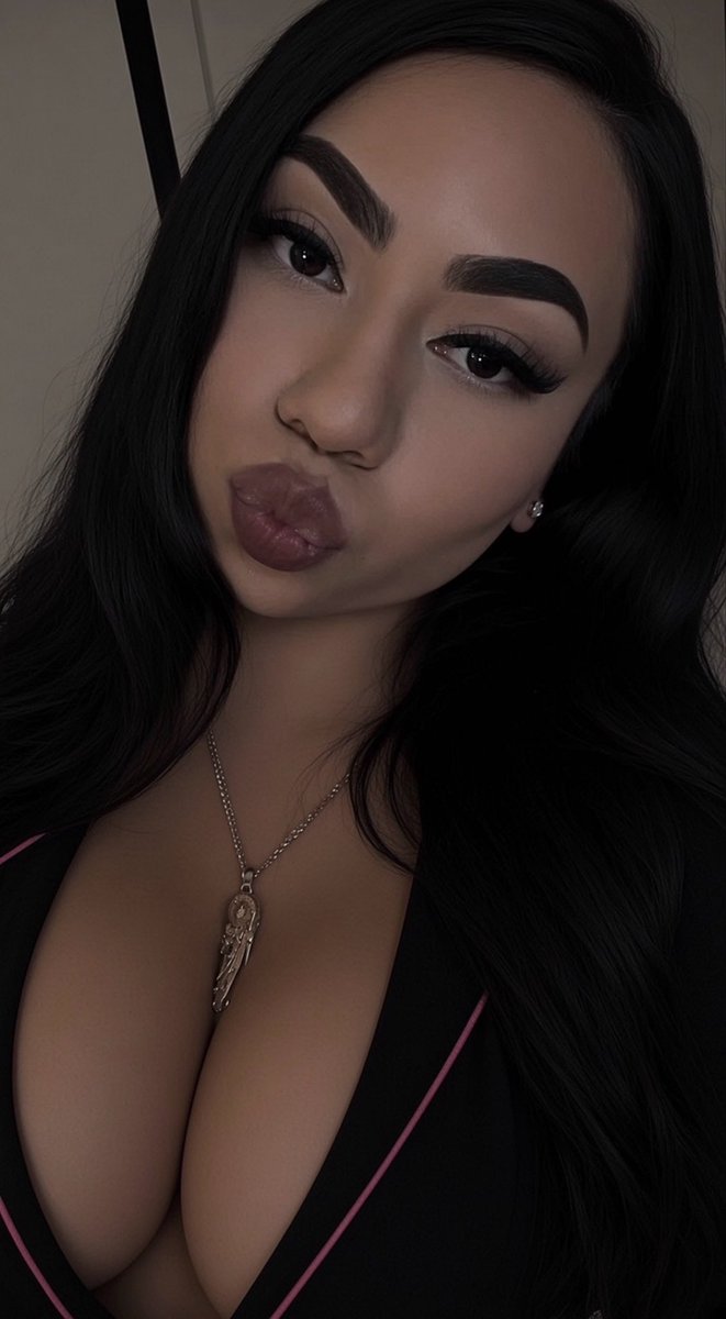 findtheway672's tweet photo. Edited this busty slut Ari with a BBC‼️ BITCH WAS BUILT FOR BBC https://t.co/M33FoGv8ml