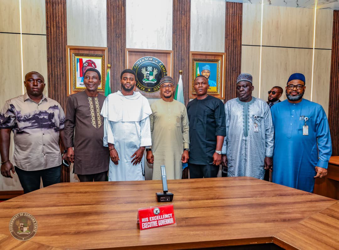 daudalawal_'s tweet photo. Today, I held two separate meetings with the leadership of the Catholic Church and the Igbo Community Association of Zamfara.

At the Government House in Gusau, we discussed how welcoming the people of Zamfara are to Nigerians from other parts of the country who live in the state, particularly the Igbo community, which has lived, built, and done business here for decades.

The leadership of the Catholic Church in Zamfara commended my administration’s efforts to address critical issues in infrastructure, health, education, and other areas.

I reaffirmed my commitment to making Zamfara safe for everyone and creating a conducive environment for businesses to thrive.