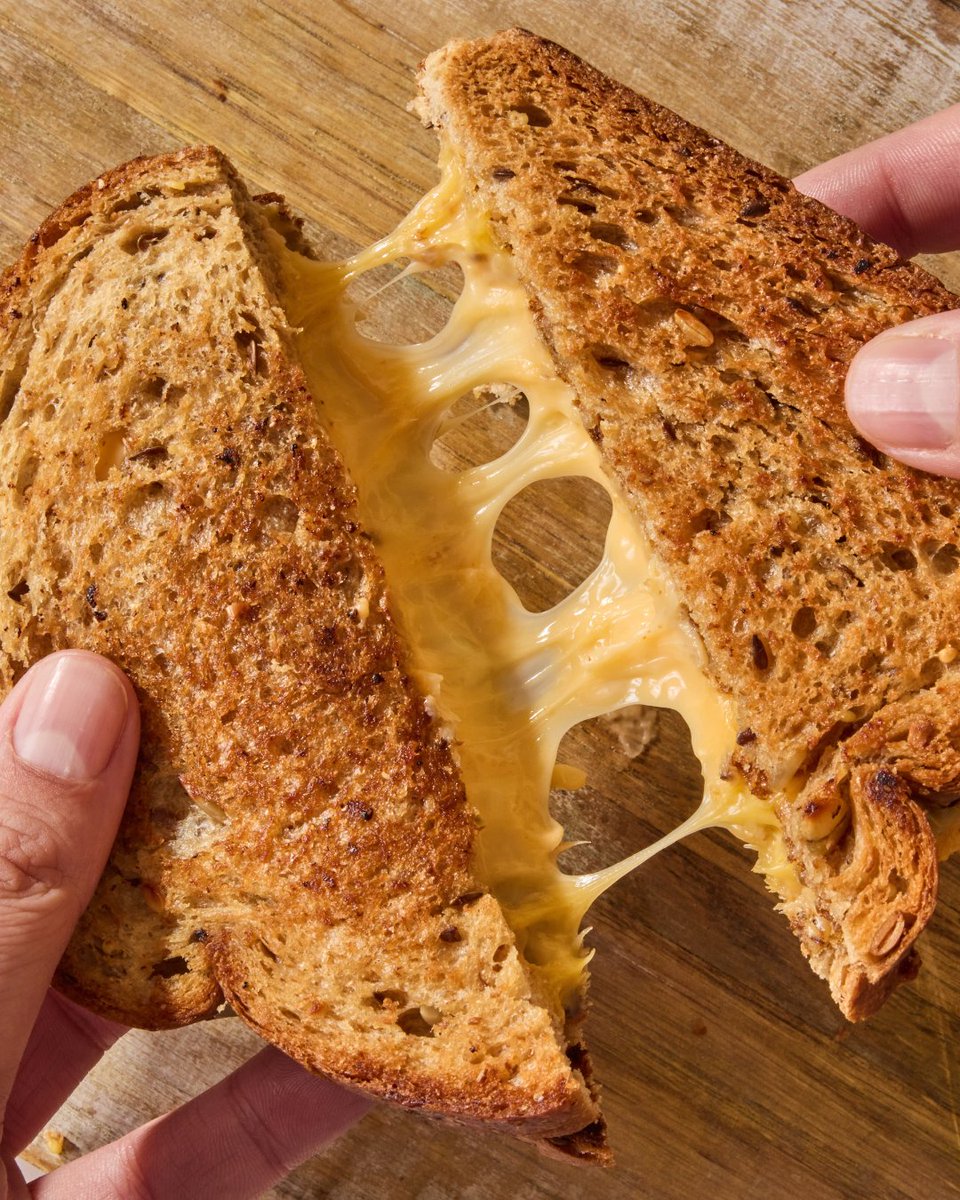 hero's tweet photo. Embrace the new season with these heartwarming meals that help keep your body fueled and health goals on track as the weather cools 👉 

🍂 Penne Alla Vodka made with Hero Noodles™ Penne
🍂 Grilled Cheese made with Hero Seeded Bread
🍂 Halloween Tortilla Chips with Pumpkin Hummus made with Hero Flour Tortillas™

Reminder that our entire 5g net carb* Hero Noodles™ line is available without a subscription all month long! Check out these Hero Bread recipes and more at the link in bio.

*All figures listed per serving. See nutrition facts at https://t.co/pIU1VLAm46.

#fallflavors #lowcarb #herobread #seasonaleating #fallvibes