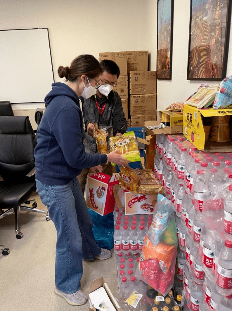 MullerDami30964's tweet photo. Spent 4 hours at the community food bank today, sorting over 200 meals for local families in need. Small act, big impact https://t.co/c5hOgVTkzU