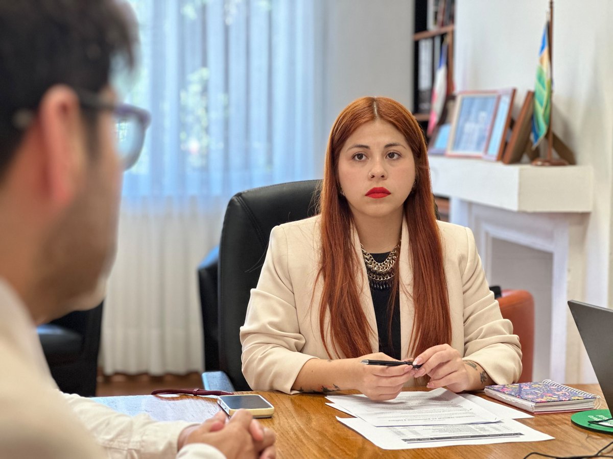 CORECoquimbo's tweet photo. 📚 Avanzamos en el futuro Archivo Regional

La pdta. de #EducaciónYCultura , Valeria Chacana, se reunió con Manuel Marín, director (s) del Servicio Nacional del Patrimonio Cultural, y Enrique Gutiérrez, director regional de Patrimonio, para abordar este y otros temas regionales https://t.co/jCn9jBCQRH