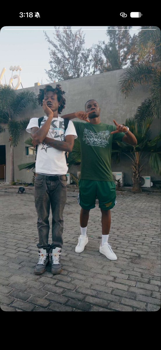 staypaid8's tweet photo. Benzo!! Dis one no be Venza Pawon!!🫟❤️ https://t.co/CJmNbPn4Wa