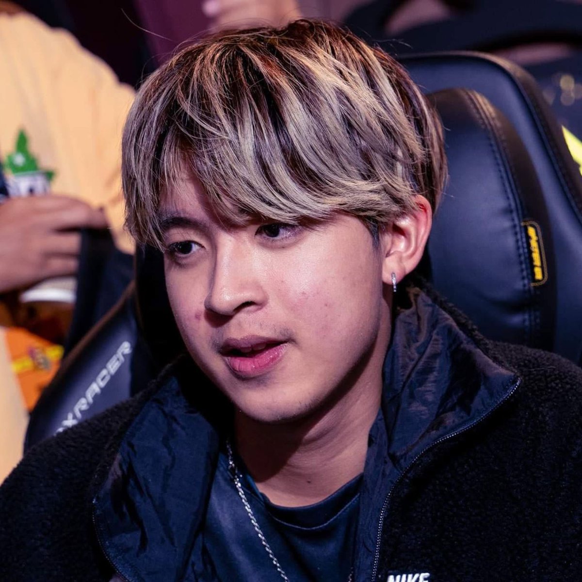 Dexerto's tweet photo. A Dota 2 pro had to drop 32 kills in front of police to prove his skills after they raided his team's bootcamp and handcuffed players 

23savage claims officers questioned whether they were actually pro players https://t.co/MTA2gEUIlx