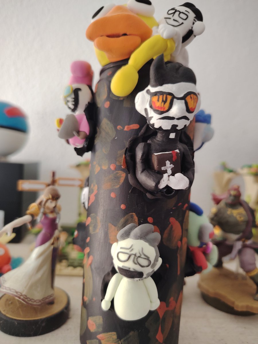 Co0rman29's tweet photo. Mira baity hice una lata dedicada a tus miniaturas de Baity Playa @BaityBait https://t.co/TZa1DdNm2N