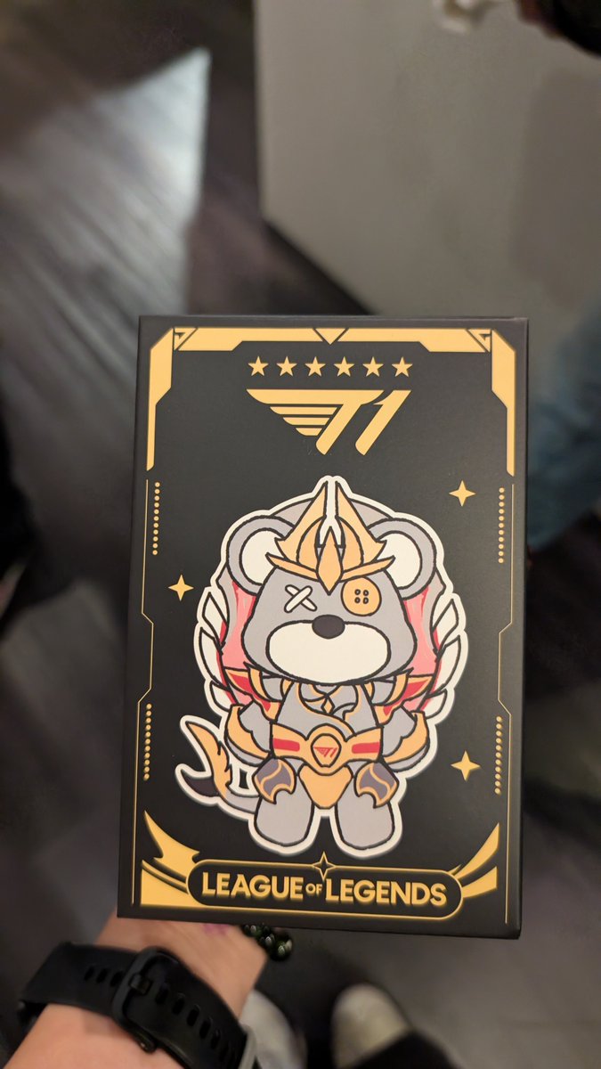 numiii's tweet photo. GUYS THERE'S A T1 TIBBERS BLIND BOX PLUSH KEYCHAIN #worlds26 https://t.co/ZiW17FHoEf