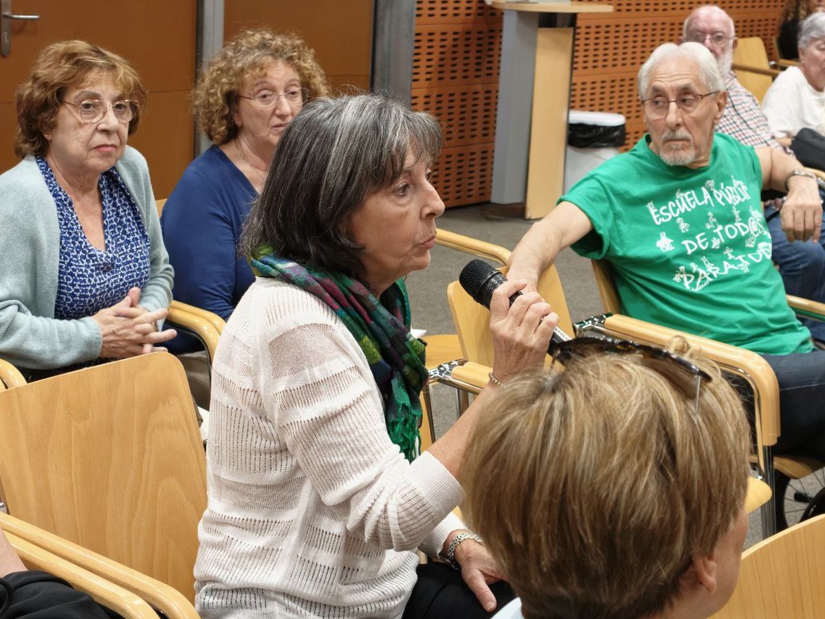 AidaCast's tweet photo. Decidir sobre la propia vida, también al final, es un derecho. Cuidar sin juzgar y respetar la voluntad de cada persona nos hace una sociedad más digna y libre. Hoy hemos hablado de ello en Rivas.

Gracias a @derechoamorir y a quienes lo han hecho posible. https://t.co/UtKvksj9e4