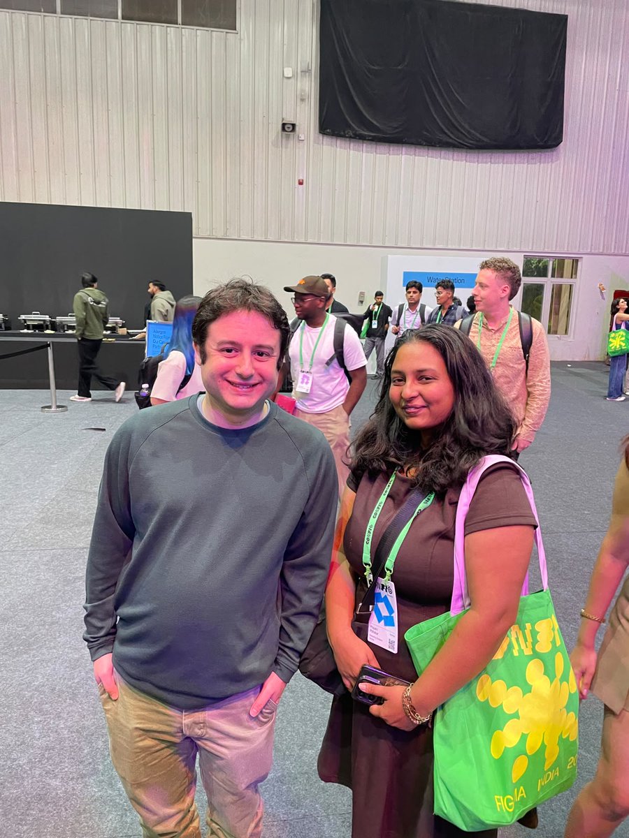 PrayaniP's tweet photo. Met my best friend's father @zoink @figma 

#configindia #blr #figma https://t.co/DkfWXCzFnA