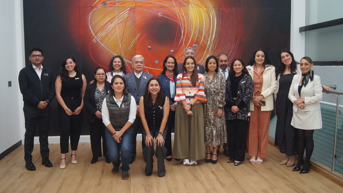 CICMoficial's tweet photo. El 𝐂𝐨𝐦𝐢𝐭𝐞́ 𝐝𝐞 𝐈𝐠𝐮𝐚𝐥𝐝𝐚𝐝 𝐒𝐮𝐬𝐭𝐚𝐧𝐭𝐢𝐯𝐚 𝐲 𝐏𝐚𝐫𝐭𝐢𝐜𝐢𝐩𝐚𝐜𝐢𝐨́𝐧 𝐏𝐫𝐨𝐟𝐞𝐬𝐢𝐨𝐧𝐚𝐥 del CICM, llevó a cabo la presentación “Lenguaje incluyente: reflexiones y herramientas para la comunicación institucional”, con la Lic. Mónica Monserrat Peña Ávila. https://t.co/yVvSXtRLzt