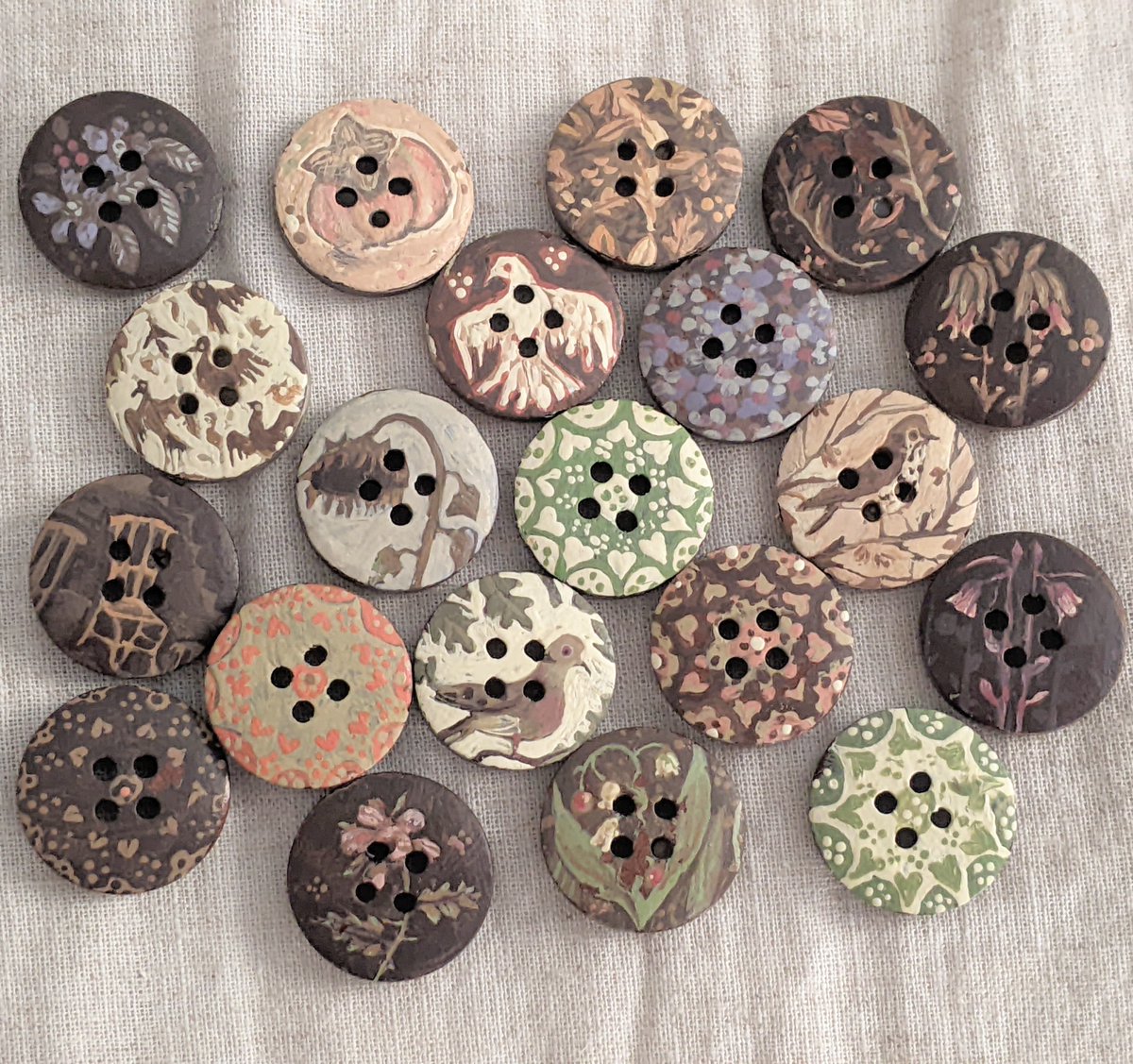 Wynfred1840's tweet photo. twenty handpainted buttons oktober 2026 https://t.co/vRaVaLNIdC