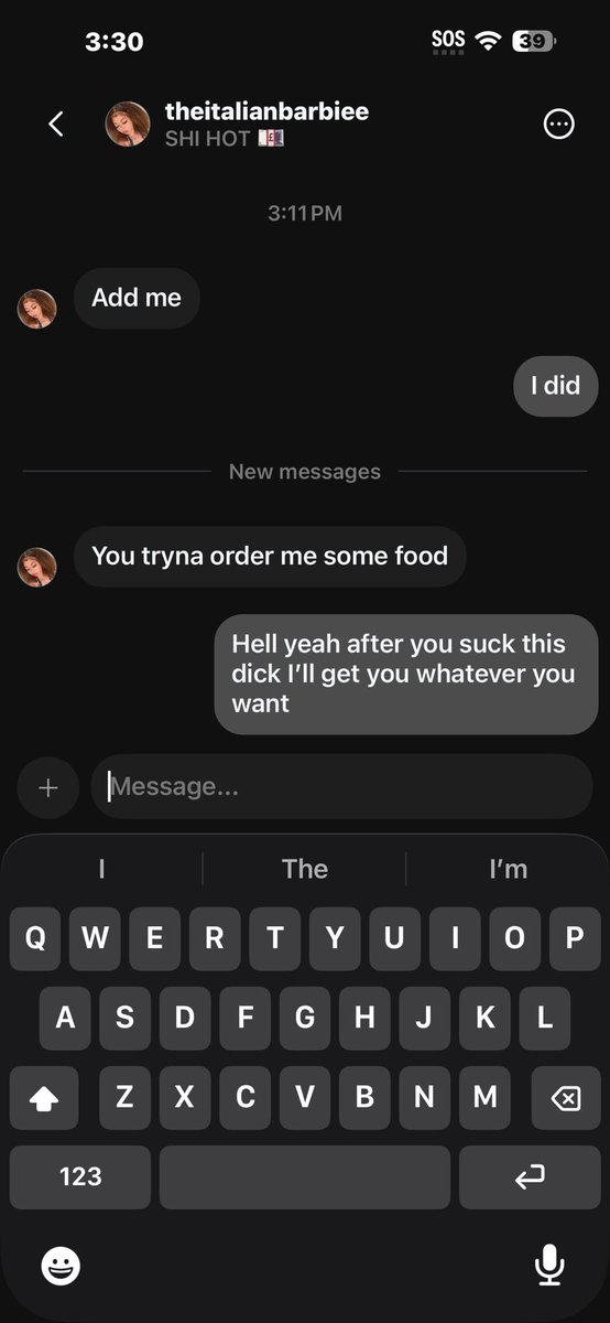 comup's tweet photo. Why this hoe tried me man 😂😂😂😂 https://t.co/lR2QyvEprz