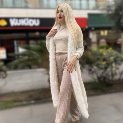 eezgisvl's tweet photo. #YeniProfilResmi https://t.co/uIOwskZBY7