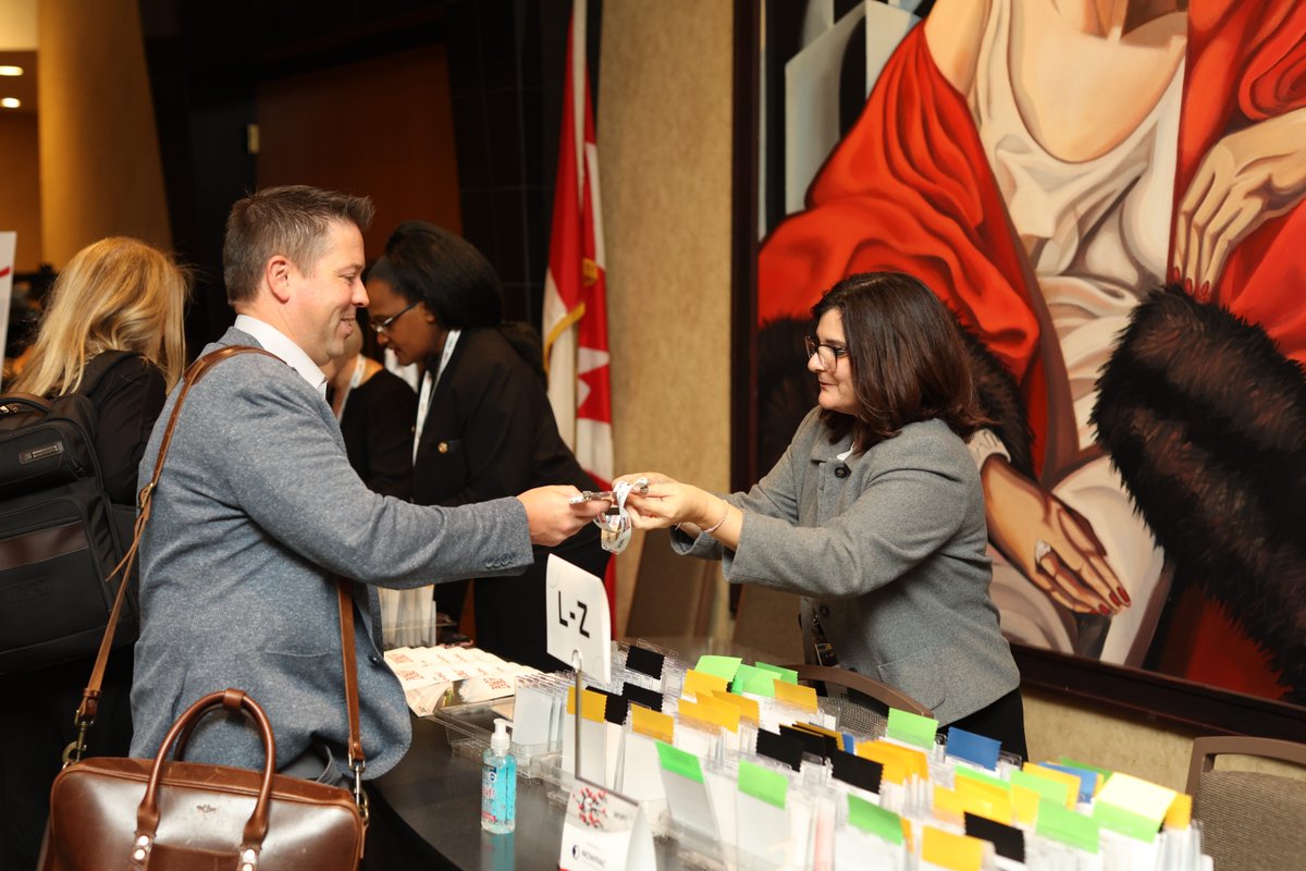 FHCP_PASC's tweet photo. FHCP’s sold-out CEO &amp; Executive Leadership Conference is underway! From our AGM and Michael Graydon’s address on industry pressures and Canada’s manufacturing opportunity to reconnecting over lunch, we’re looking ahead together.

Welcome to The Next Curve.

#FHCPCEO26 https://t.co/FZvUSAzuSc