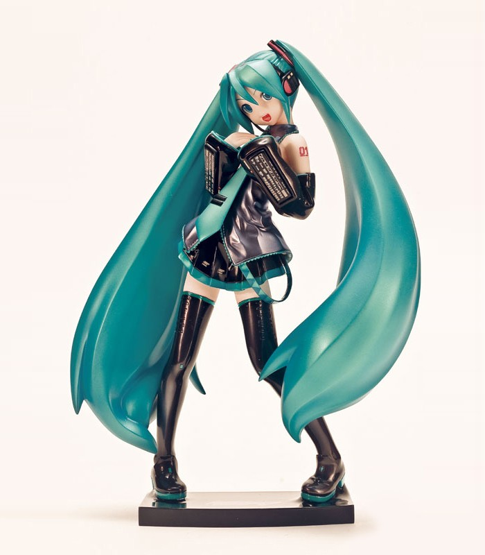 kzzrttt's tweet photo. its crazy how this is like the best miku figure ever. like this is absolute miku. this is as miku as it gets and we havent gotten this close since https://t.co/x9s0Vyo898