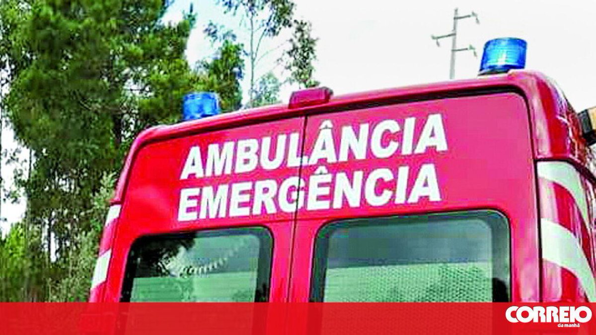 cmjornal's tweet photo. Incêndio destrói casa em Valongo e causa um ferido grave https://t.co/WQQXuldS21 https://t.co/6I70mn7J1U