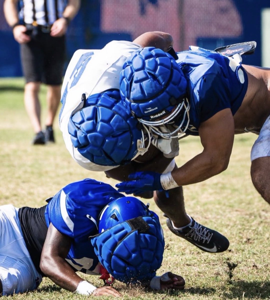 BeforeYouGoPro's tweet photo. Huge show tonight with our very own @EpokiSiiFakaosi who is a starting LB @TSUTigersFB 

Big one for the athletes who may have to take the “road less traveled” towards achieving their dreams.

See you tonight! 📣🏈🙌
#BYGP #EpokiFakaosi #TSU #HBCU #LockerRoomShow https://t.co/9tTvvM4tAW