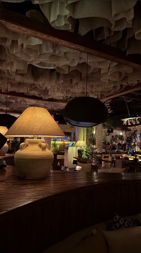 ahmedfawzy3533's tweet photo. I loved this place so much that I ate here twice in one week. Great food, excellent service, and a luxurious yet cozy atmosphere 🍽️

#luxurylifestyle #cozy #weekend #vibes #classy https://t.co/5xH0yPIsXj