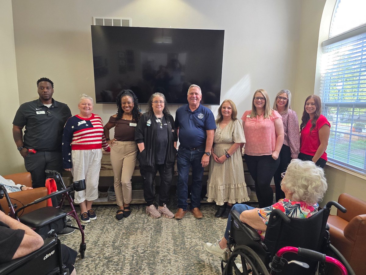 RepBost's tweet photo. Everyone deserves to have their voice heard, regardless of where they call home.

I appreciated the opportunity to visit Cedar Trails in Freeburg and hear directly from residents and families about issues facing seniors, veterans, and our communities.

Their voices matter, and I'll make sure they're heard in Washington!