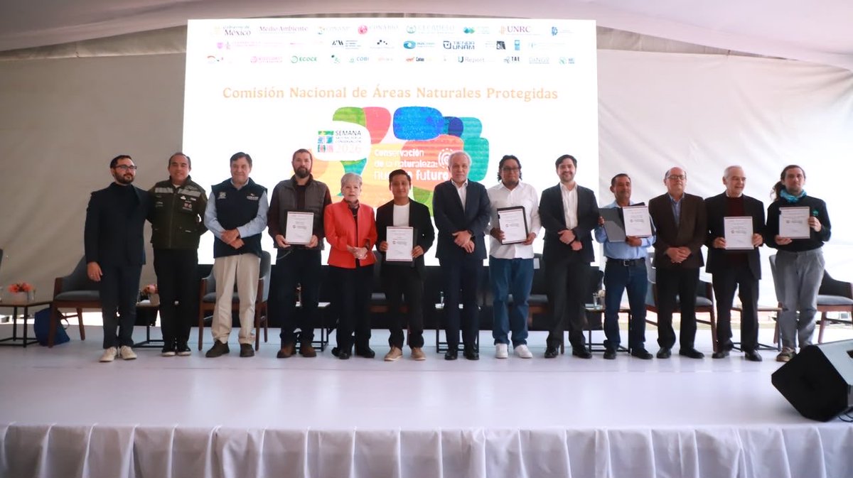 aliciabarcena's tweet photo. La conservación en 🇲🇽 tiene rostro, nombre e historia. Hoy entregamos los Reconocimientos a la Conservación de la Naturaleza 2026 a quienes dedican su vida al cuidado de nuestras áreas protegidas. Hacer las paces con la naturaleza es custodiar nuestra identidad y nuestro futuro. https://t.co/BWpbFOBSbx