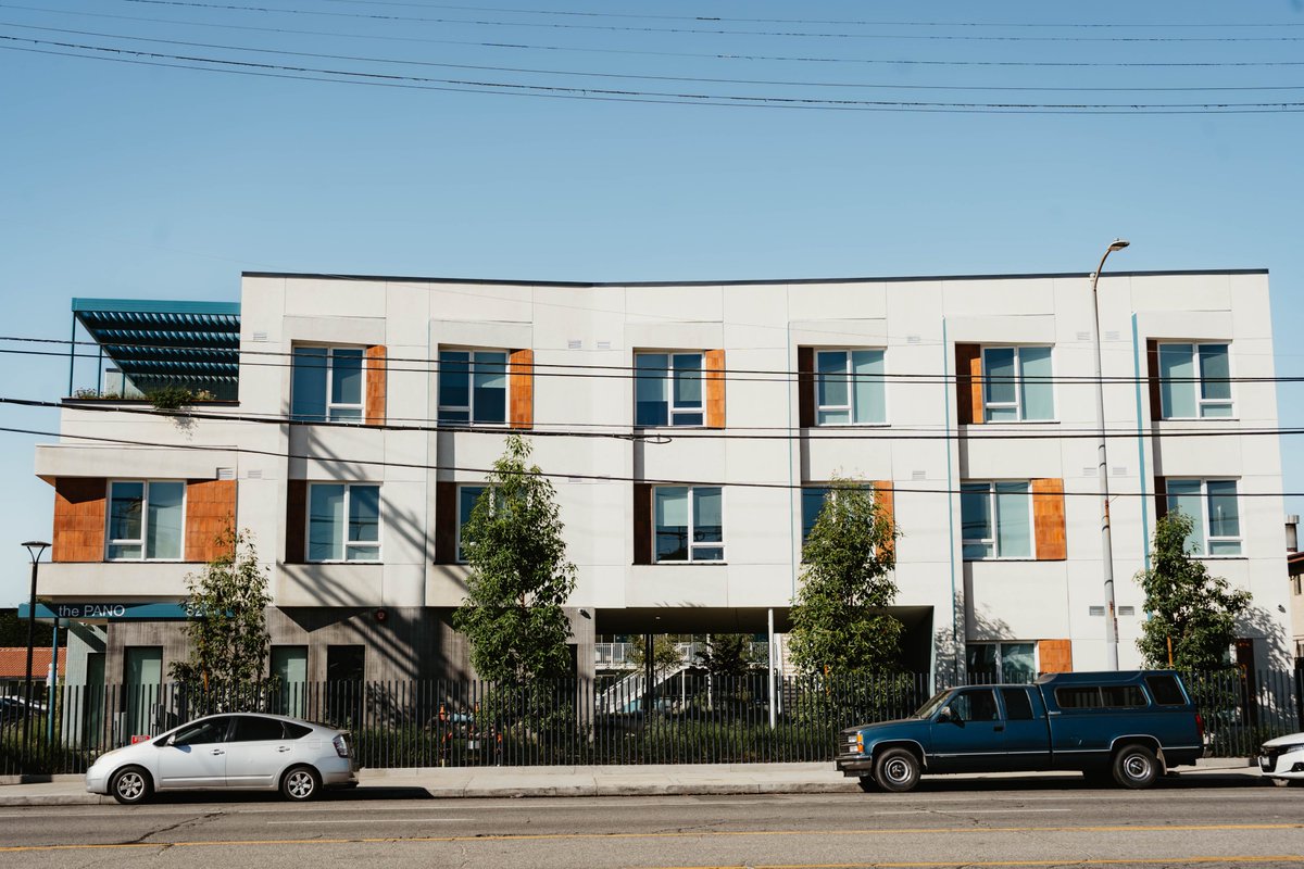 California_HCD's tweet photo. Developed by @LAFamilyHousing, @LACity &amp; @HACLA1938, The Pano transformed a former 48‑unit motel into 90 affordable homes through an added building on the property, along with on-site supportive services. @CarolineMenjiv3 #HousingForAll https://t.co/5KqpWvp9zI