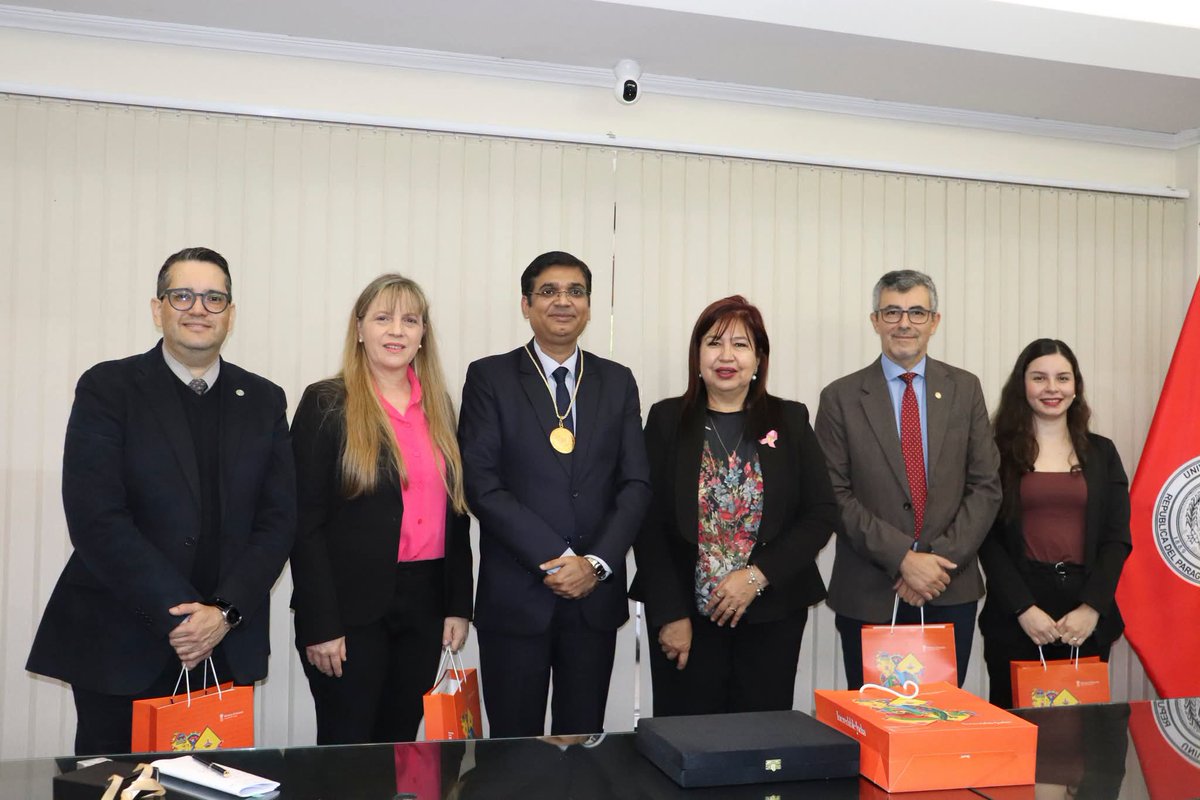 IndiainParaguay's tweet photo. 🇮🇳🤝 El Embajador de la India, S.E. @PiyushSinghIFS, participó hoy en la ceremonia virtual de firma del Memorando de Entendimiento (MoU) para la cooperación académica entre la Universidad de Nalanda (India) y la Universidad Nacional de Asunción (Paraguay).

Los signatarios fueron el Prof. Sachin Chaturvedi, distinguido vicerrector de la Universidad de Nalanda 🇮🇳, y la Prof. Dra. Zully Vera de Molinas, distinguida rectora de la Universidad Nacional de Asunción 🇵🇾.

En la Declaración Conjunta India-Paraguay emitida durante la visita de Estado a la India del Excmo. Sr. Presidente Santiago Peña Palacios en junio de 2025, ambas partes reconocieron el potencial para fortalecer la cooperación en el ámbito de la educación superior. 👩‍🎓

La firma de este MoU también conmemora el 65.º aniversario del establecimiento de relaciones diplomáticas entre la India y Paraguay, que ambos países celebran este año. 🇮🇳🇵🇾

#IndiaParaguay #HigherEducation #AcademicCooperation #65thAnniversary

🇮🇳🇵🇾

🇮🇳🤝 Today H.E. Ambassador @PiyushSinghIFS, participated in the virtual signing ceremony of the MoU for academic cooperation between Nalanda University (India) and National University of Asuncion (Paraguay).

The signatories were Prof. Sachin Chaturvedi, Hon’ble Vice-Chancellor, Nalanda University 🇮🇳and Prof. Dr. Zully Vera de Molinas, Hon'ble Rector, National University of Asuncion 🇵🇾.

In the India-Paraguay Joint Statement issued during the State Visit of H.E. President Santiago Peña Palacios to India in June 2025, both the sides had recognized the potential to strengthen cooperation in the field of higher education.👩‍🎓

The signing of this MoU also commemorates the 65th anniversary of the establishment of diplomatic relations between India and Paraguay, which is being celebrated by both the countries this year. 🇮🇳🇵🇾

#IndiaParaguay #HigherEducation #AcademicCooperation #65thAnniversary

@IndianDiplomacy @MEAIndia
@mreparaguay 
@PIB_India @DDNewslive
@PMOIndia @DrSJaishankar @PmargheritaBJP   @EduMinOfIndia @MECpy 
@una_py 
@nalanda_univ