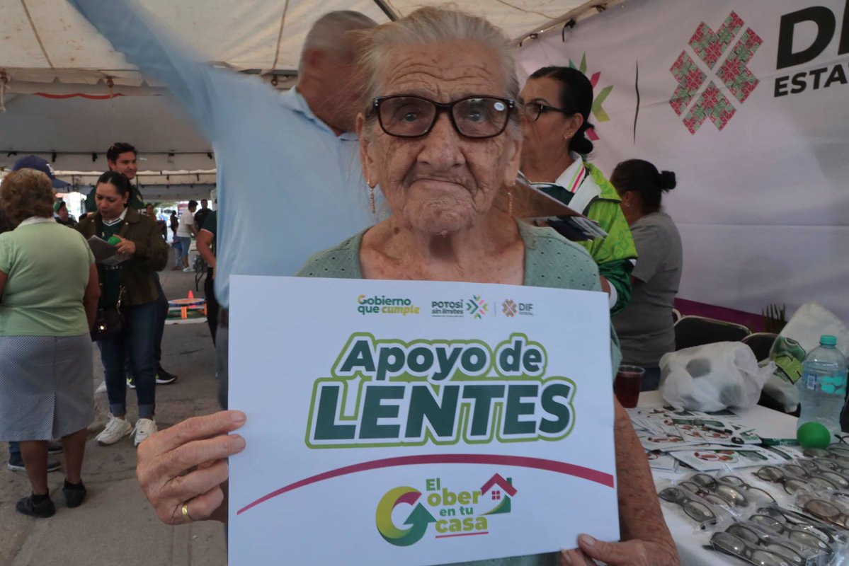 DIFEstatalSLP's tweet photo. Estuvimos presentes en El Gober en tu Casa, en la colonia Gálvez, acercando los servicios de asistencia social del DIF Estatal y escuchando las necesidades de las familias de la zona.

#PotosíSinLímites #RicardoGallardoCardona #DIFEstatalSLP #GobiernoQueCumple https://t.co/pMzCI271Lf