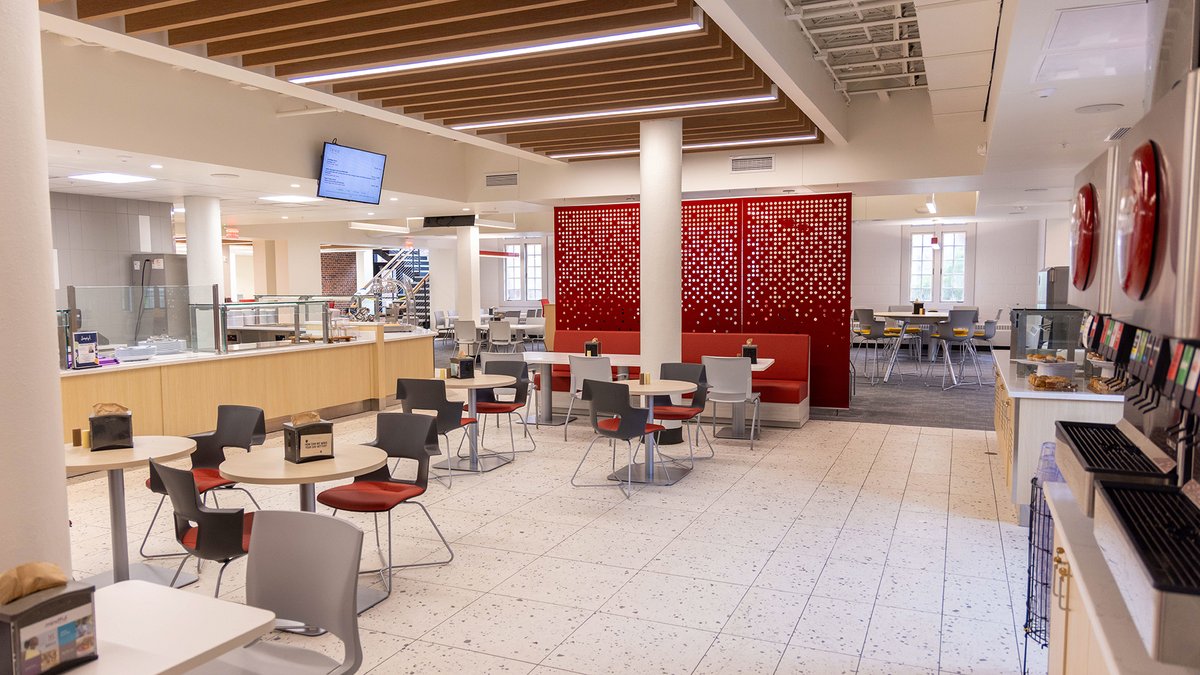 SimpsonCollege's tweet photo. ✂️🎉 Celebrating a fresh new chapter at Simpson College! We’re excited to cut the ribbon on the renovated Pfeiffer Dining Hall, Lauridsen Great Hall, and our new patio. Here’s to new spaces, new memories, and more Storm pride! ❤️💛 https://t.co/lidPzlXYeK