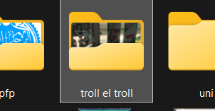 Delliladelxf's tweet photo. @broca_araam3 عندي فولدر اسمه ترول الترول وفيه حوالي 900 ايموجي، مينفعش يكون عندك كل ده ومتستخدمهمش https://t.co/aTnFtB7bV6